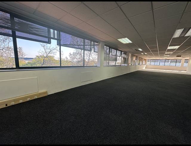 302M² OFFICE TO LET IN WOODMEAD